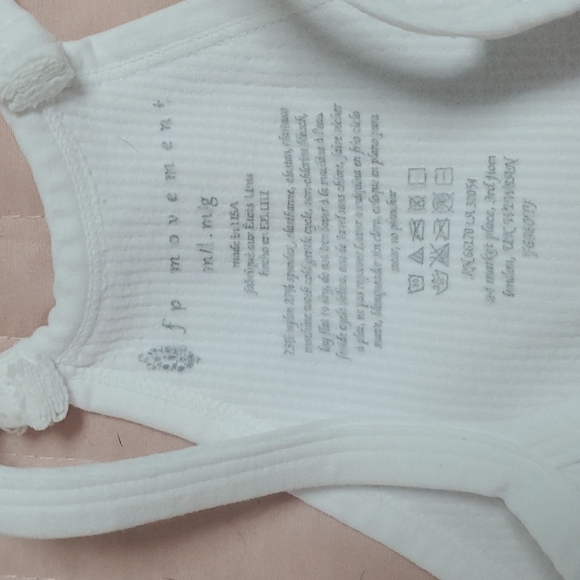 Free People Movement Happiness Runs Crop NWOT in White M/L RARE! - Picture 2 of 9